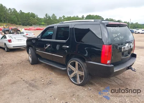 2007 Cadillac Escalade Standard z USA, uszkodzony, nr VIN 1GYFK63837R229622